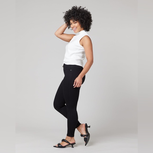 Spanx Black Skinny Jeans, Petite Size: M 🆕 with 🏷 - Picture 3 of 6